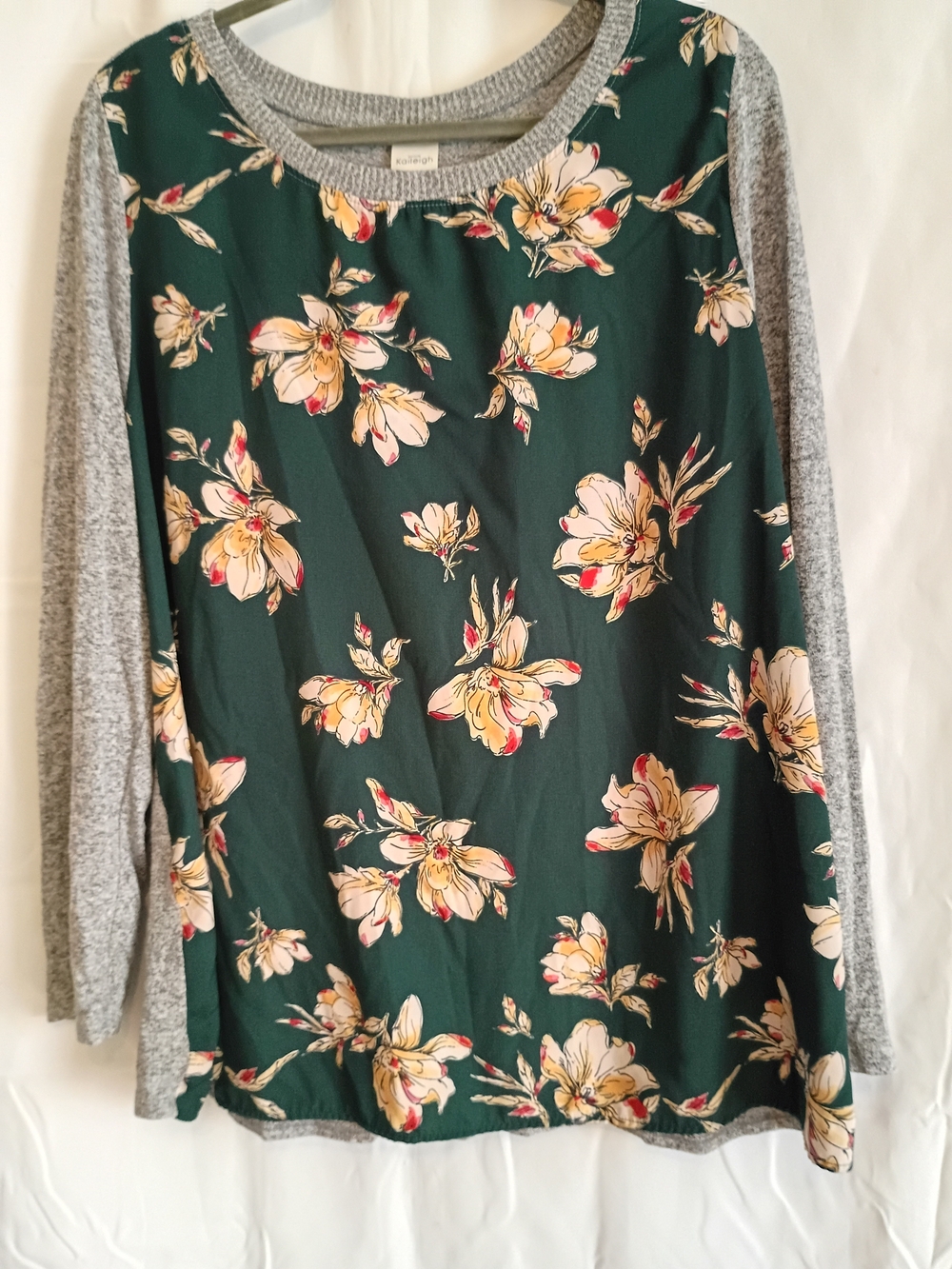Kaileigh Forest Green Floral Long Sleeve Top In A 2x